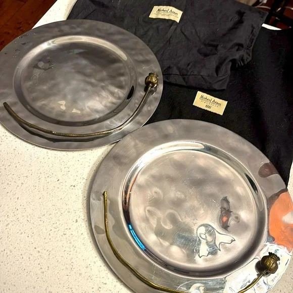 2 MICHAEL ARAM Stainless Steel Art Crafted 13" Plates with dust bags - Picture 1 of 6